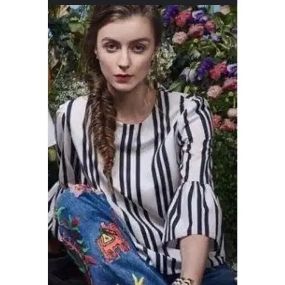 Alice + Olivia Bernice Striped Ruffle-Sleeve Top  248$ Nwt boho fall casual